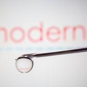 Moderna, syringe needle